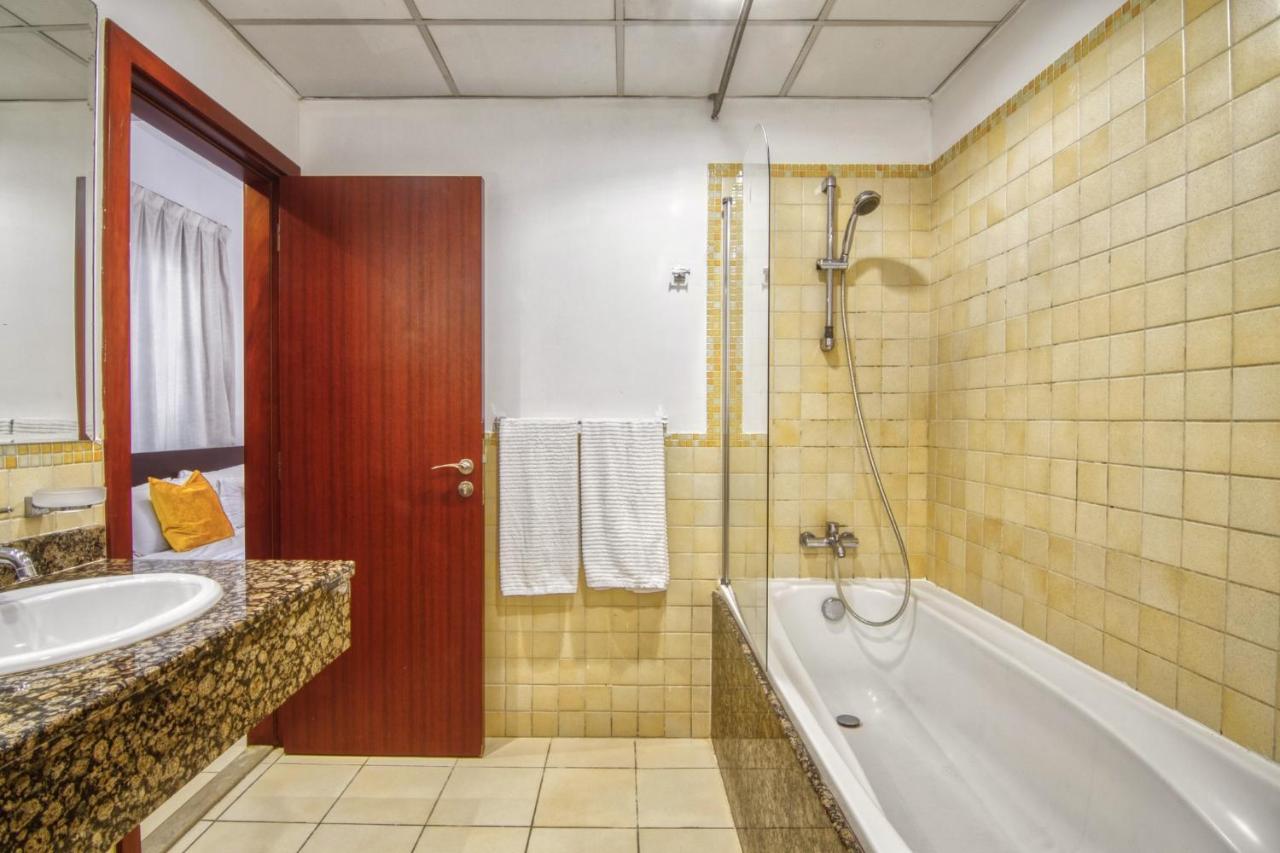 La Buena Vida Holiday Homes - Beach Front Very Spacious, Luxe And Modern 3 Bedroom With Full Kitchen In Jbr , 3 Min To The Jbr Beach Dubai Marina And Tram Station Ngoại thất bức ảnh
